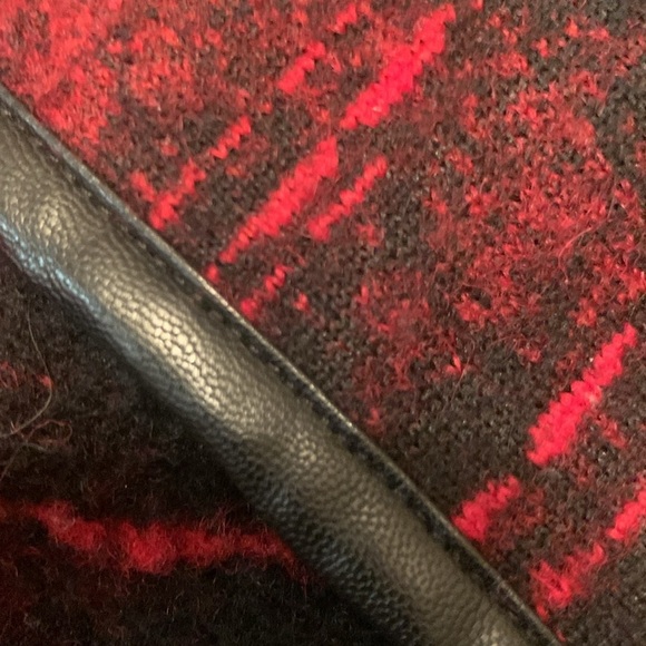 SIMON CHANG wool coat, Red/black great texture shawl collar leather trim 10 EUC - Picture 11 of 17